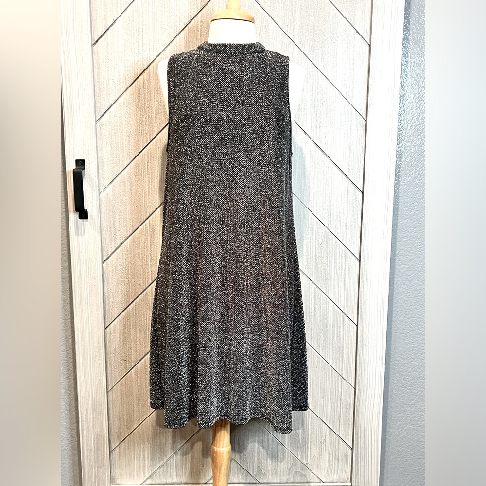 Love, Fire Black Sleeveless Shift Dress w/Keyhole Back Size XL